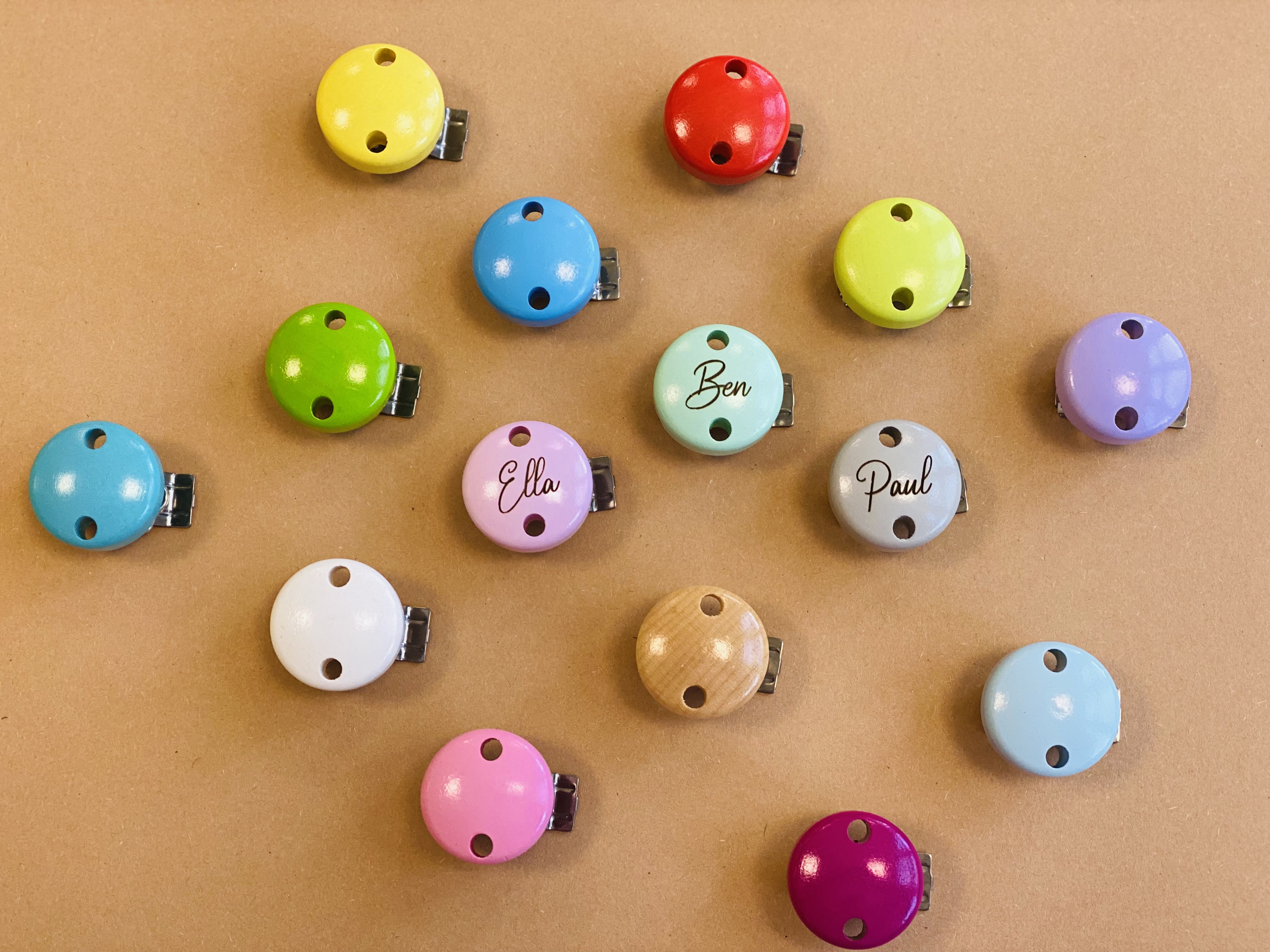 Holz Clip 30mm lackiert mit Personalisierung